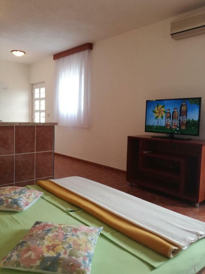 Apartmani Izabela Башка-Вода Экстерьер фото